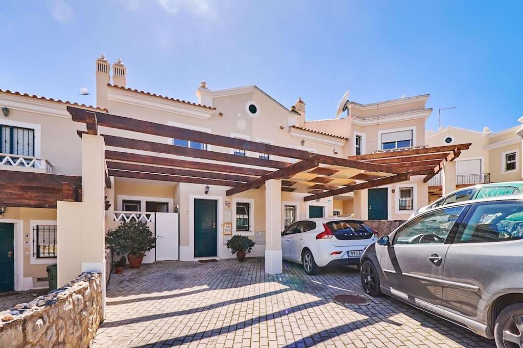 Villa Casa Felix Mit Pool à Albufeira Extérieur photo